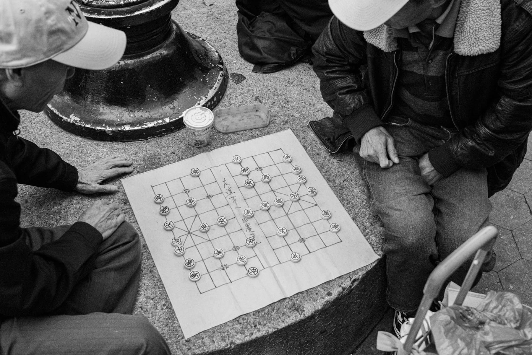 Chinese Chess / Xiangqi Players in Columbus Park, Chinatown, NYC - Guney Cuceloglu for the New Yorker Life